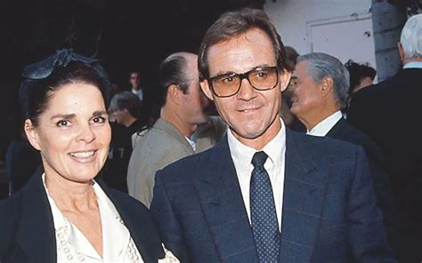 robin hoen|ali macgraw first husband.